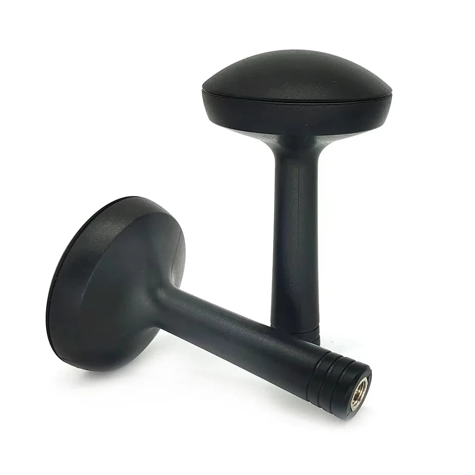 Outdoor Vehicle GNSS Antenna for Enhanced Satellite Signal